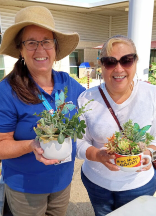 volunteer at succulent event